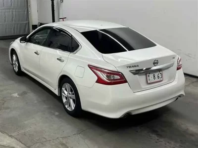 Nissan TEANA
