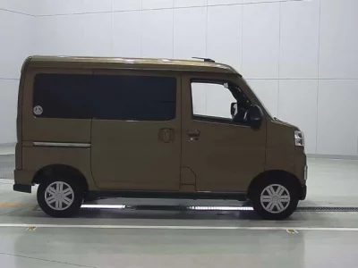 Daihatsu ATRAI VAN