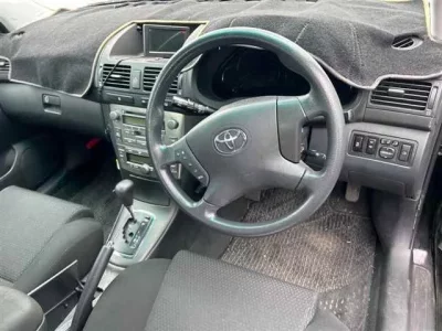 Toyota AVENSIS SEDAN