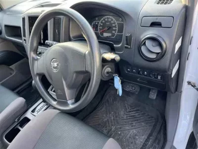 Nissan AD