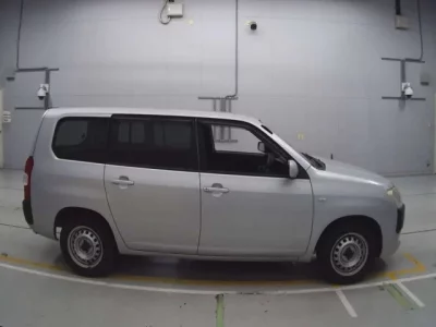 Toyota SUCCEED
