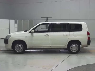 Toyota SUCCEED