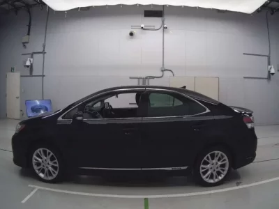 Lexus HS