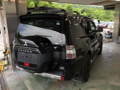Mitsubishi PAJERO