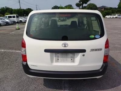 Toyota SUCCEED
