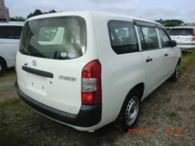 Toyota SUCCEED