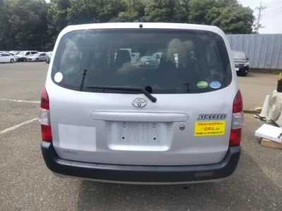 Toyota SUCCEED