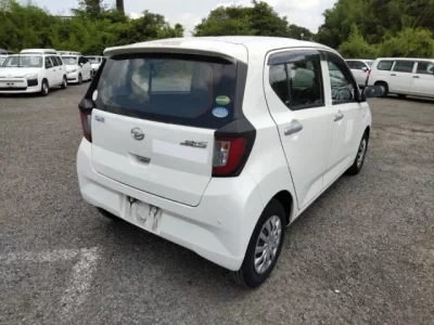 Daihatsu MIRA E S