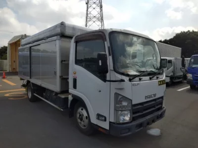 Isuzu ELF
