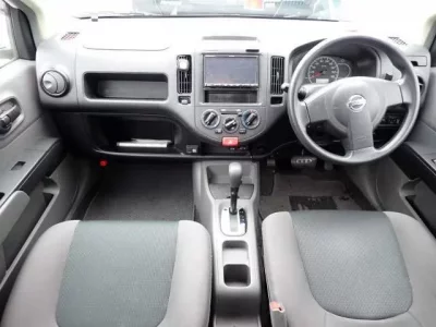 Nissan AD