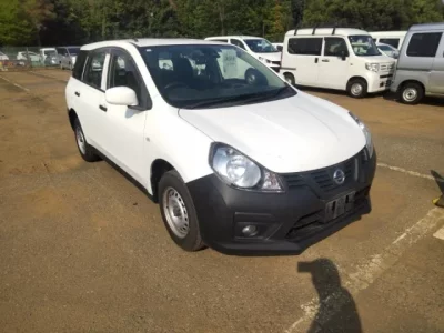 Nissan AD