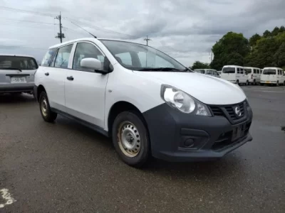 Nissan AD