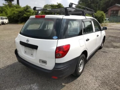 Nissan AD