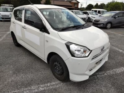 Daihatsu MIRA E S