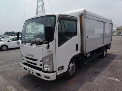 Isuzu ELF