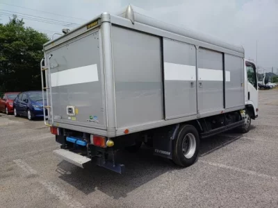 Isuzu ELF
