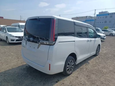 Toyota ESQUIRE