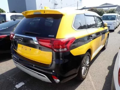 Mitsubishi OUTLANDER PHEV