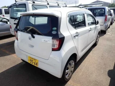 Daihatsu MIRA E S