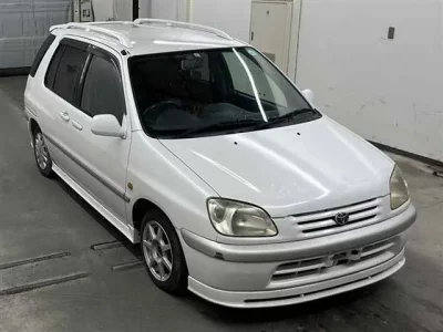 Toyota RAUM