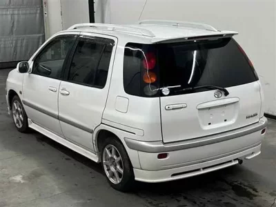 Toyota RAUM