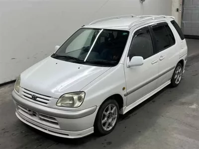 Toyota RAUM