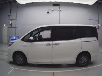 Toyota ESQUIRE