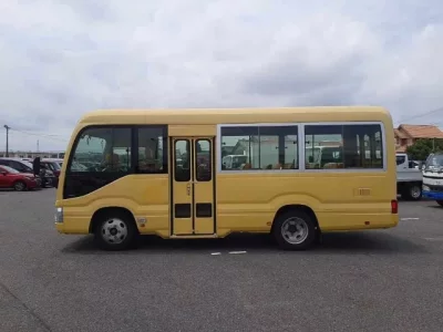 Toyota COASTER