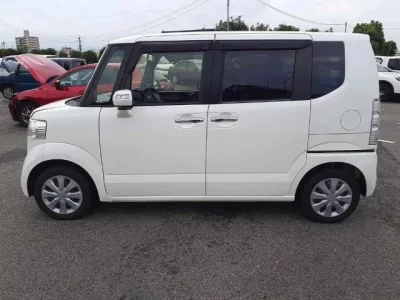 Honda N BOX
