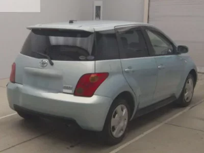 Toyota IST