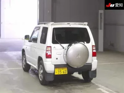 Mitsubishi PAJERO MINI