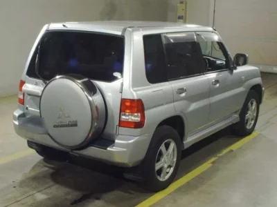 Mitsubishi PAJERO IO