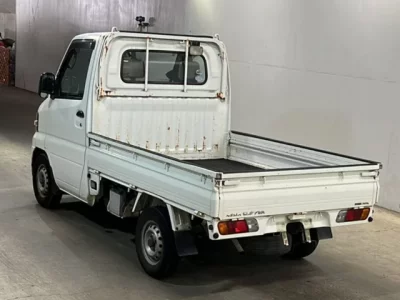 Nissan CLIPPER TRUCK