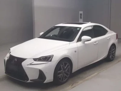 Lexus IS