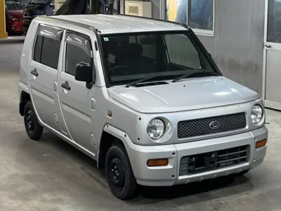Daihatsu NAKED