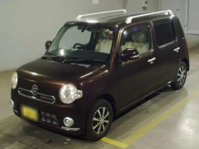 Daihatsu MIRA