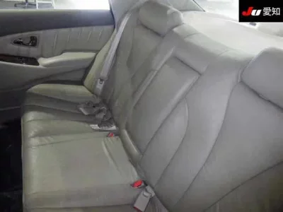 Mitsubishi DIAMANTE
