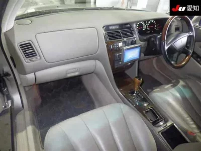 Mitsubishi DIAMANTE