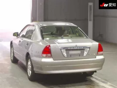 Mitsubishi DIAMANTE
