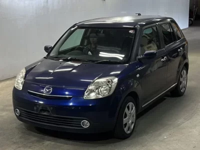 Mazda VERISA