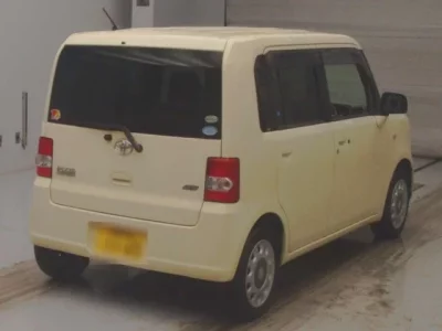Toyota PIXIS SPACE