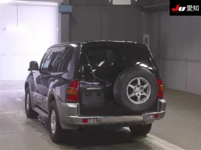Mitsubishi PAJERO