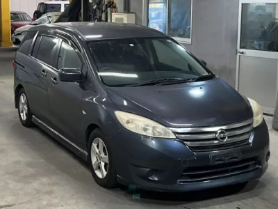 Nissan LAFESTA