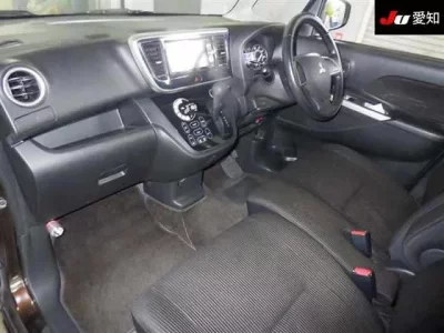 Mitsubishi EK SPACE