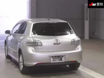 Toyota BLADE