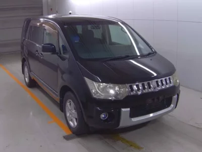 Mitsubishi DELICA D5
