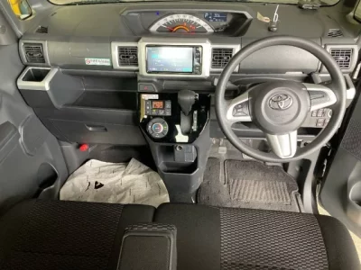 Toyota PIXIS MEGA