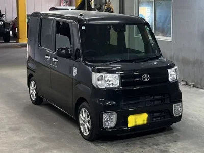 Toyota PIXIS MEGA