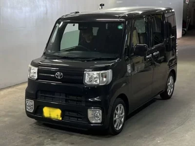 Toyota PIXIS MEGA