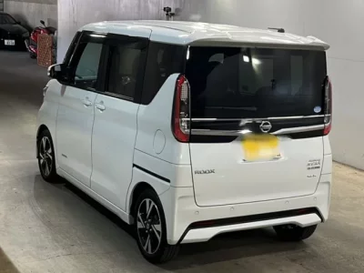 Nissan ROOX